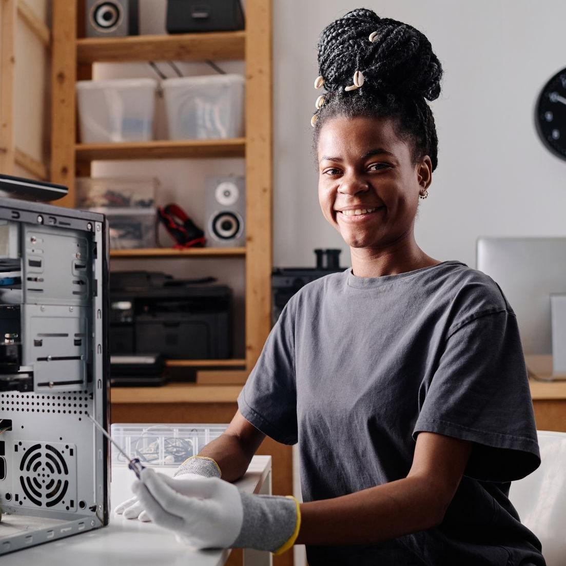 UNITECNAR - PREGRADO EN INGENIERÍA ELECTRÓNICA COLOMBIA